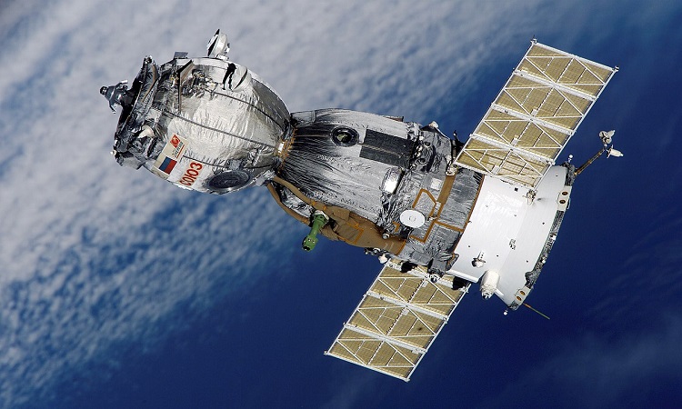 NASA orders two new Soyuz capsule to Russia!