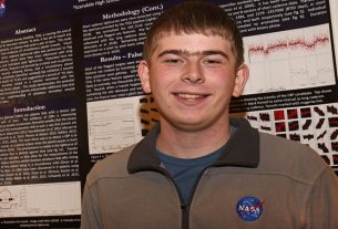 Intern (17) at NASA discovers a new planet on his third day