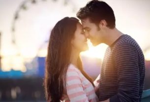 Know the benefits and risks of kissing