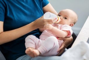 United States: infants hospitalized due to shortage of infant formula